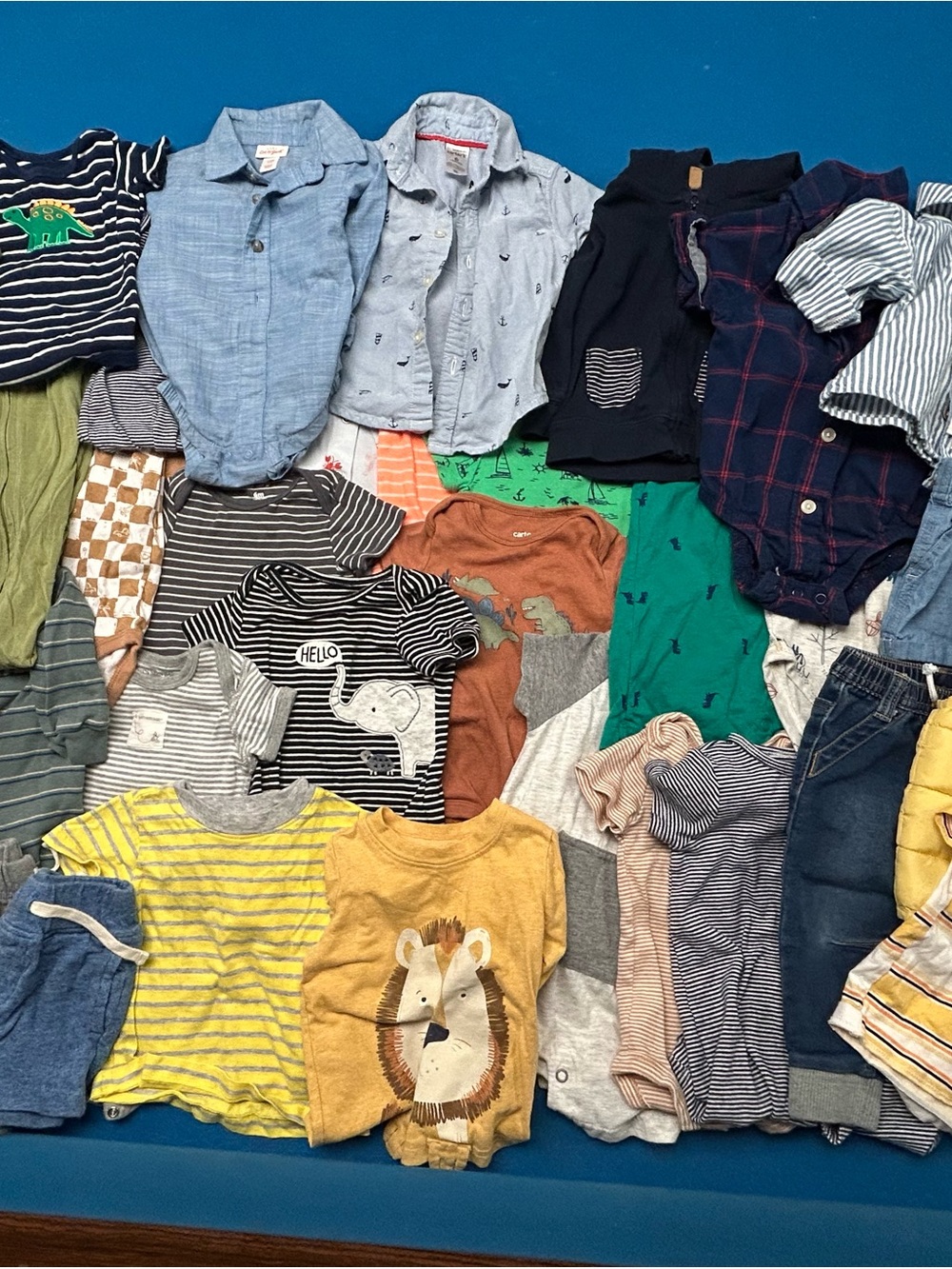 Boys  Bulk 6 month Clothes 100+pieces Carter Kate Quinn Gap Lot